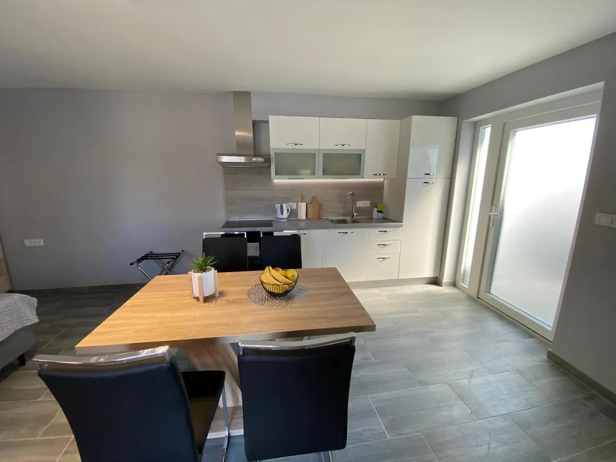 Apartment Villa Maleo Medulin