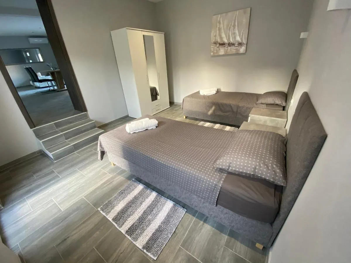 Villa Maleo Medulin 0*,  Croatia