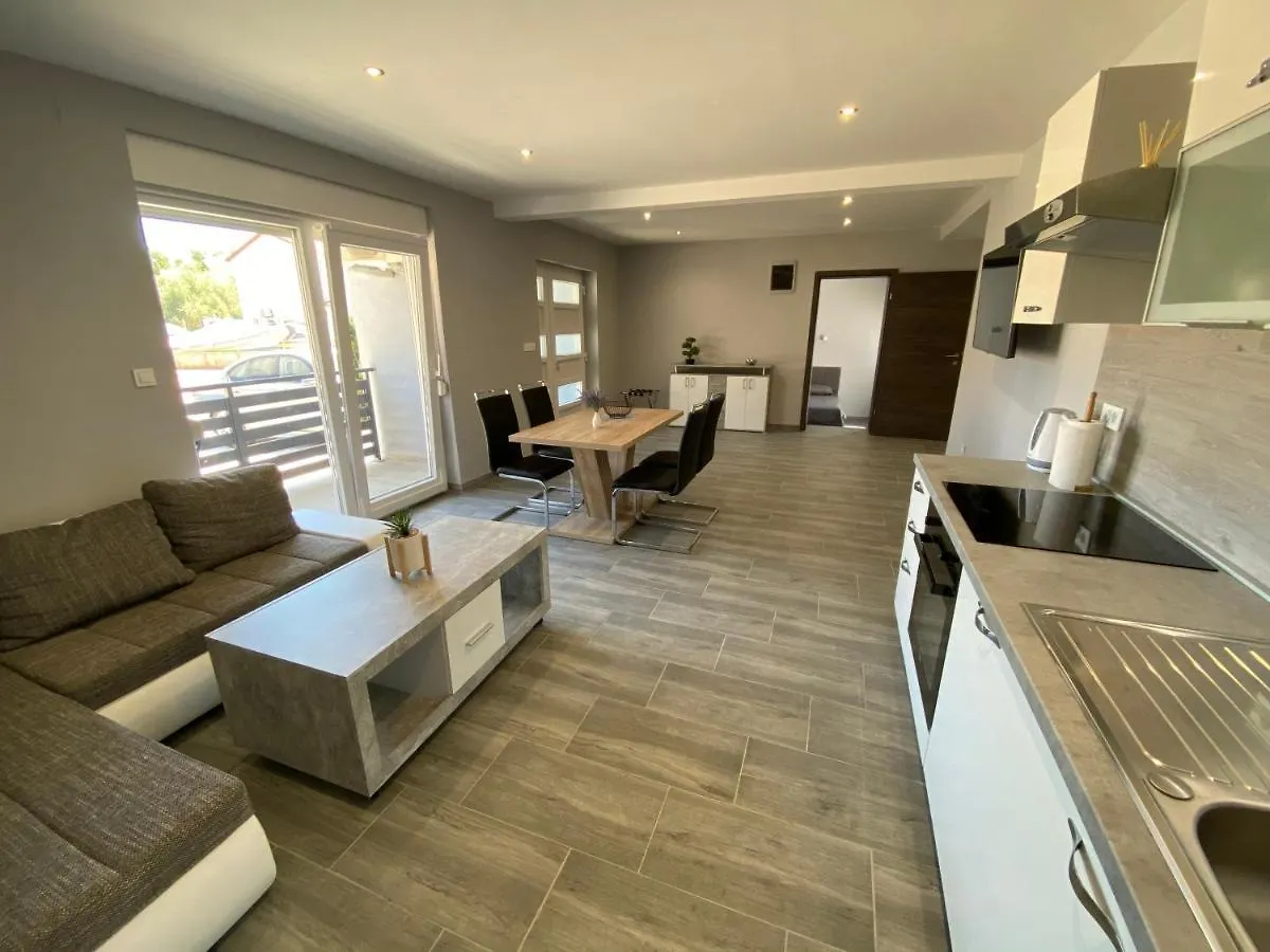 Villa Maleo Medulin 0*,  Croatia